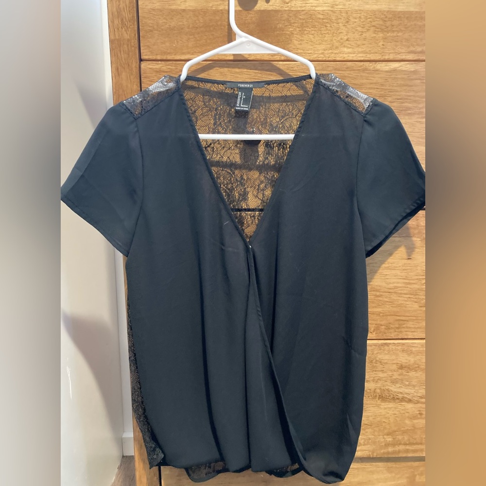 Forever 21 lace back shirt